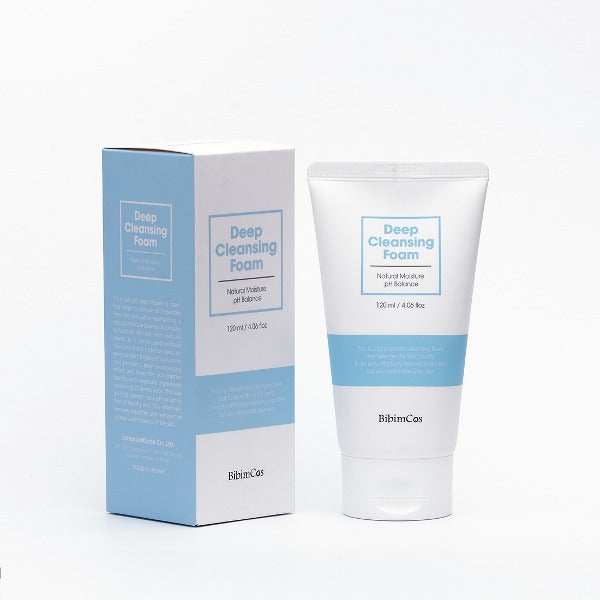 BibimCos“ veido prausiklis su 8 rūšių hialurono rūgštimi, 22 aminorūgštimis ir augaliniais ekstraktais – švelniai valo, drėkina ir apsaugo net jautrią odą. Tinka visiems odos tipams, ypač sausai ar brandžiai odai.