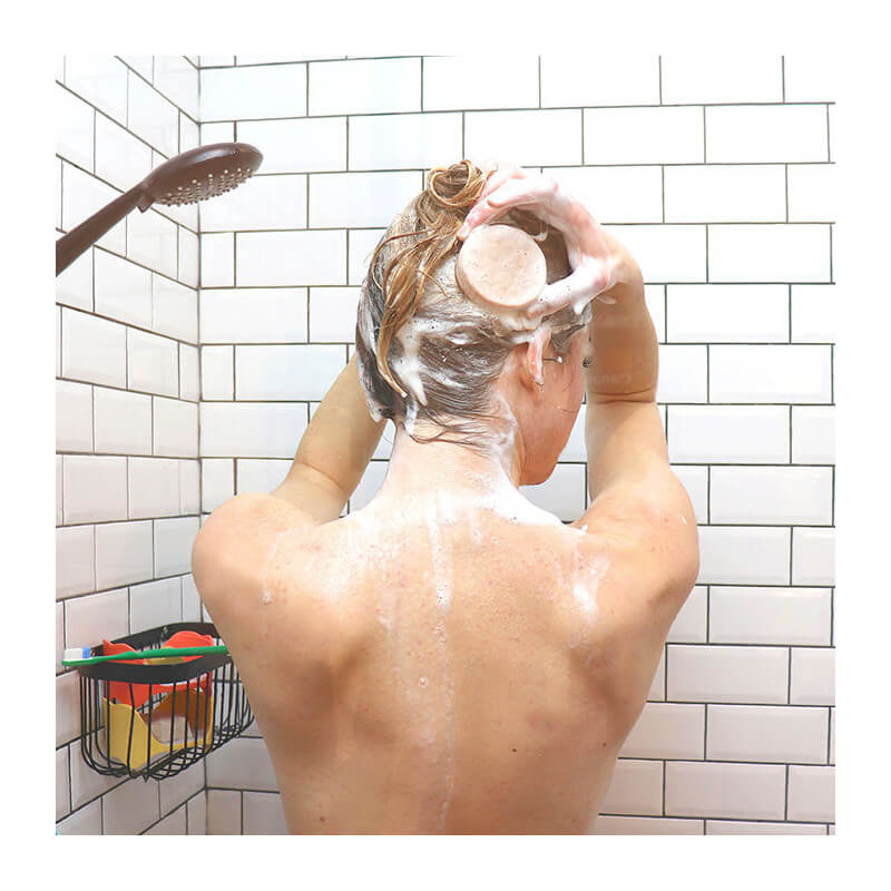 Lamazuna kietasis šampūnas su abisinijos ir madderių aliejais – maitina, suteikia blizgesio, be sulfatų, tinkamas visiems plaukų tipams