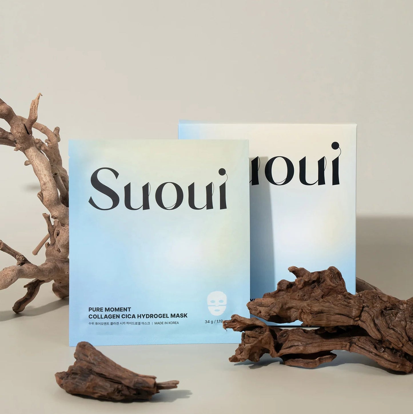 Stangrinanti ir raminanti veido kaukė su CICA ir kolagenu – 1 vnt. Intensyviai drėkina, mažina sudirgimą ir lygina raukšles. Pagaminta Pietų Korėjoje.