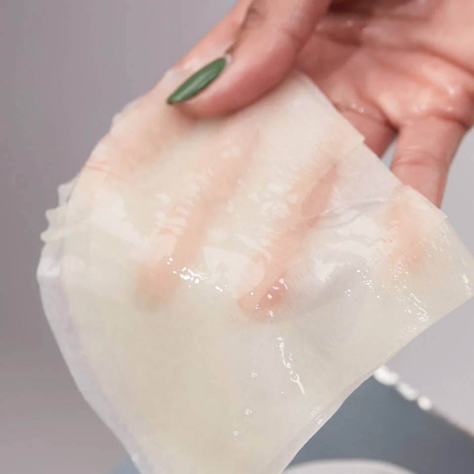 Drėkinanti ir švytėjimą suteikianti veido kaukė su hialurono rūgštimi ir peptidais