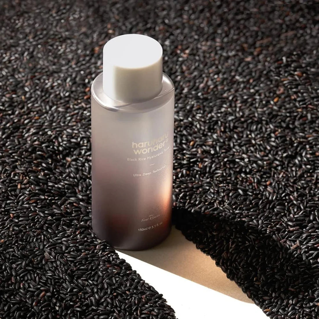 Veido tonikas su juodųjų ryžių ekstraktu ir hialuronu – 150 ml buteliukas