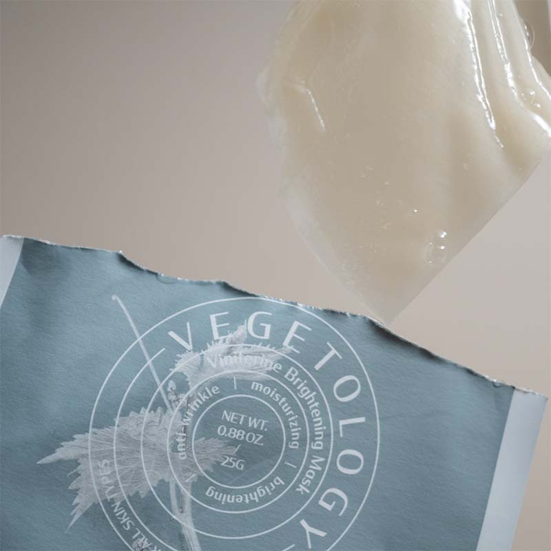 Vegetology Viniferine veido kaukės- vynuogių žiedų ląstelių ekstraktas, Adenozinas, Betainas.