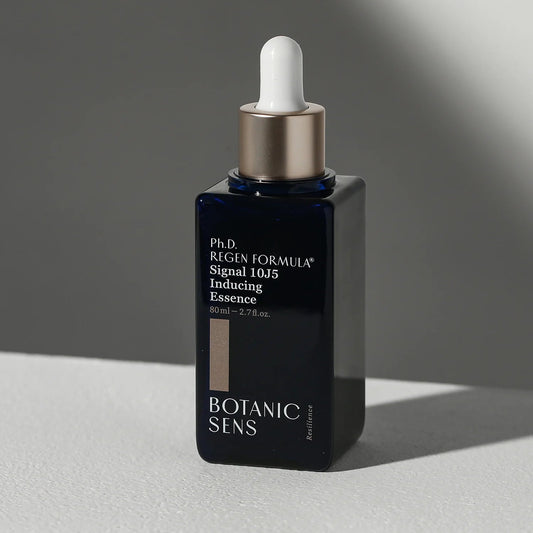 Drėkinamasis veido serumas (80 ml) – greitai įsigeria, suteikia spindesio ir elastingumo. Visų tipų odai. Su patogiu dozatoriumi. Pagaminta Korėjoje.