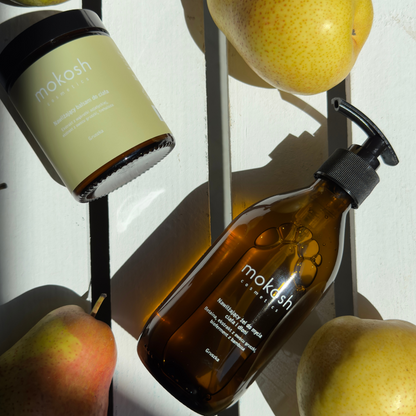 Kasdienė kūno priežiūra su MOKOSH „Pear“ prausikliu – gaivus kriaušių aromatas ir švari, švelni oda