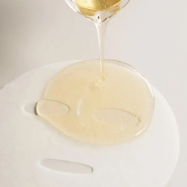 SKIN1004 centelės lakštinė veido kaukė – gelinė esencija ir tekstūra