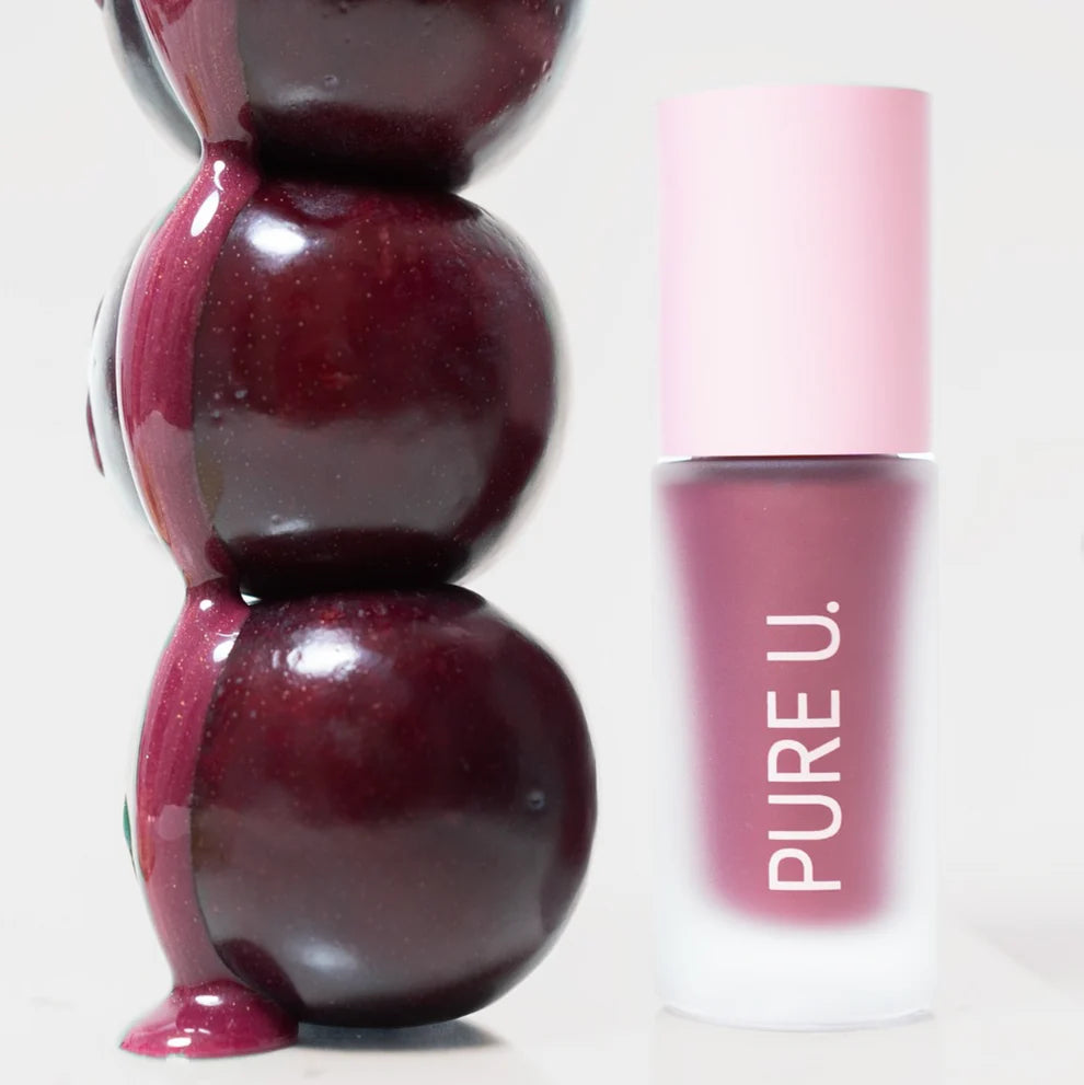 „Balmy Lip Tint“ – natūralus veganiškas lūpų balzamas, aliejus ir blizgis su SPF15. Drėkina lūpas, suteikia švelnų atspalvį, spindesį ir apsaugą nuo išsausėjimo.