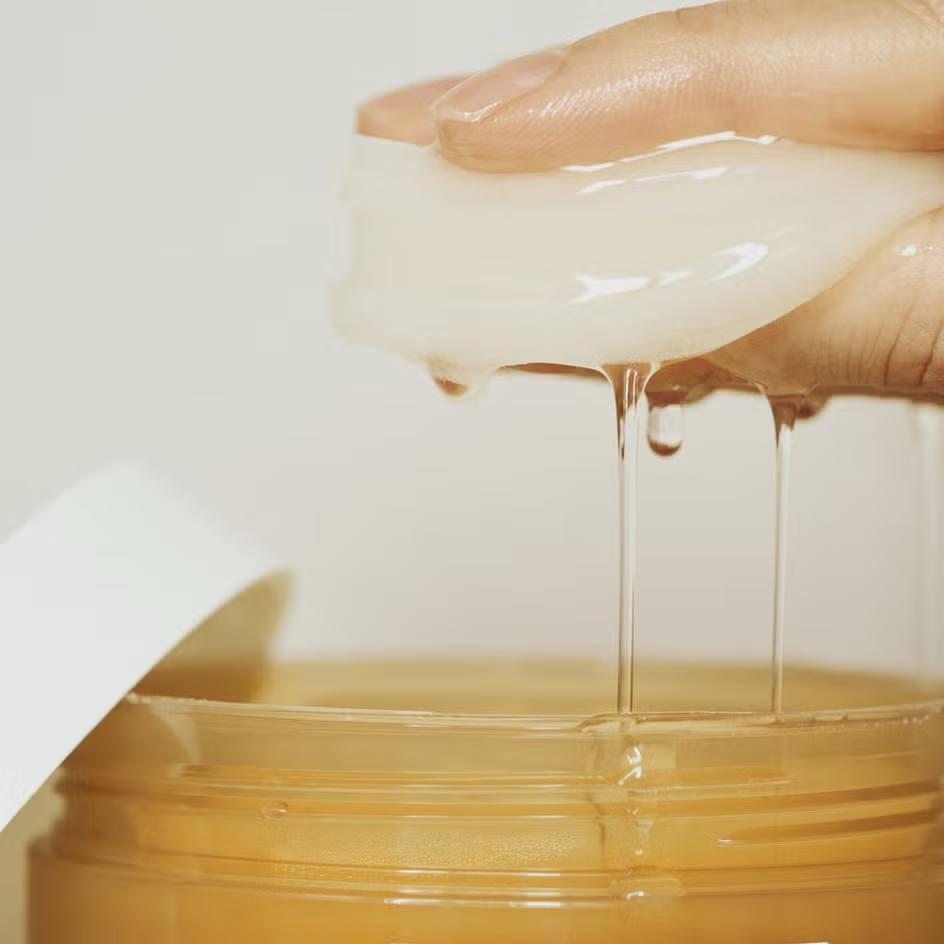 Raminamųjų toniko padelių naudojimas kaip kaukė - SKIN1004 Centella Quick Calming Pad